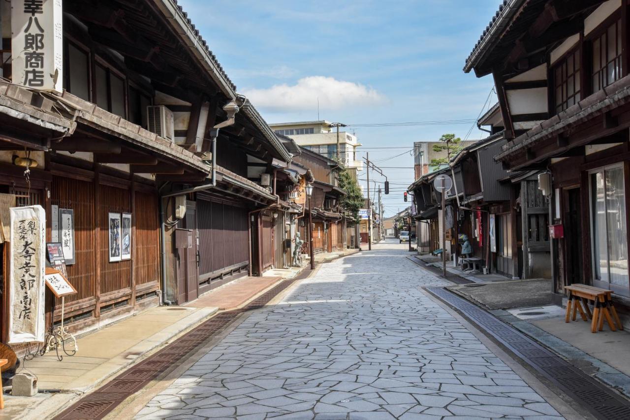 Kadokyu Ryokan Takaoka Exteriör bild